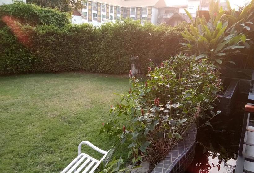 בית מלון כפרי De Nara Sha Extra Plus