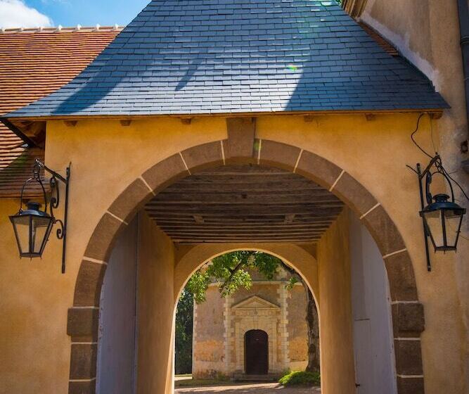 هتل Hôtel Du Domaine De La Groirie   Le Mans