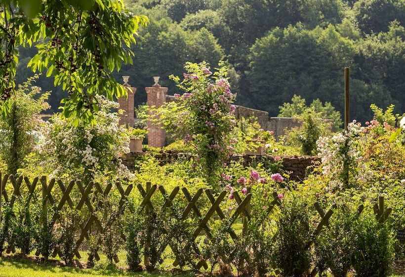 هتل Hôtel Du Domaine De La Groirie   Le Mans