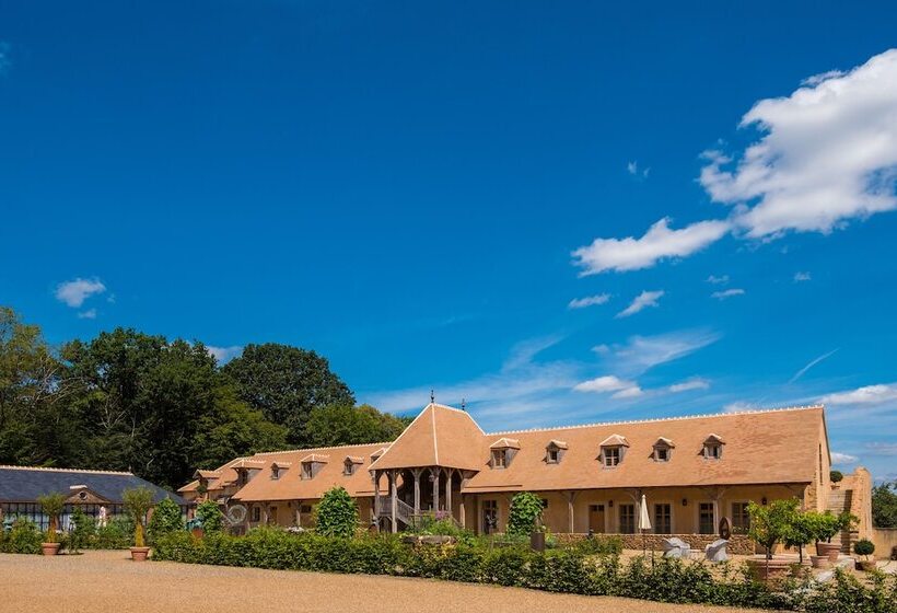 هتل Hôtel Du Domaine De La Groirie   Le Mans