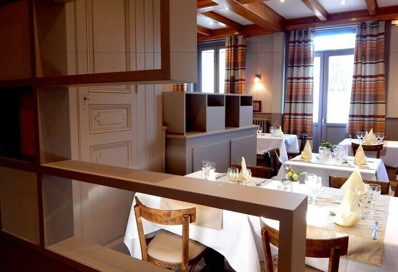 Отель Hôtel Le Dolmen