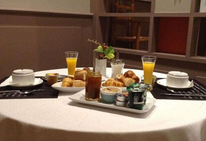 Отель Hôtel Le Dolmen