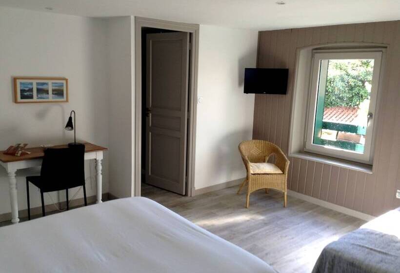 Отель Hôtel Le Dolmen