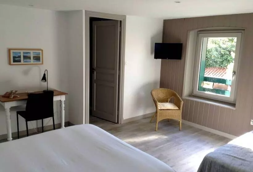 ホテル Hôtel Le Dolmen