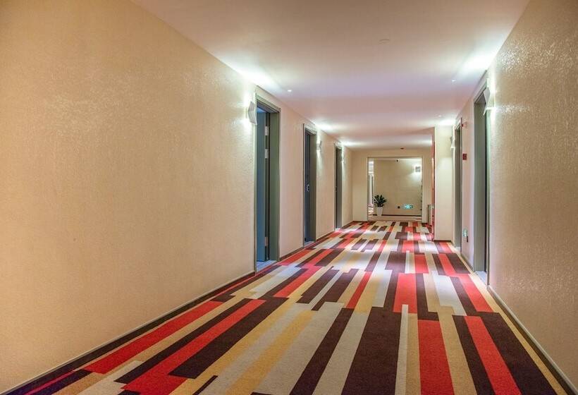 בית מלון כפרי Ibis Xinzhou Qiyi Road