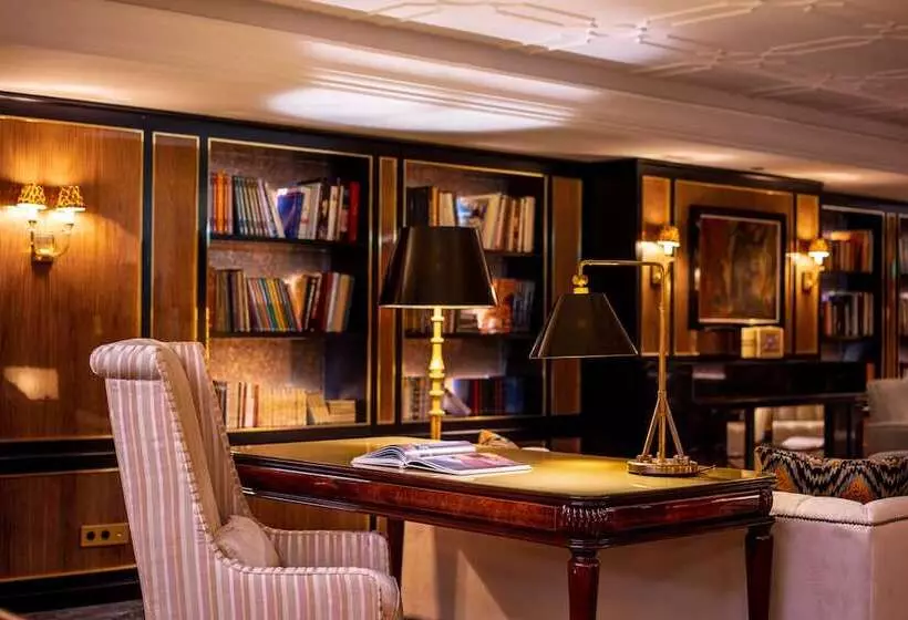 Hotelli Maison Albar   Le Monumental Palace