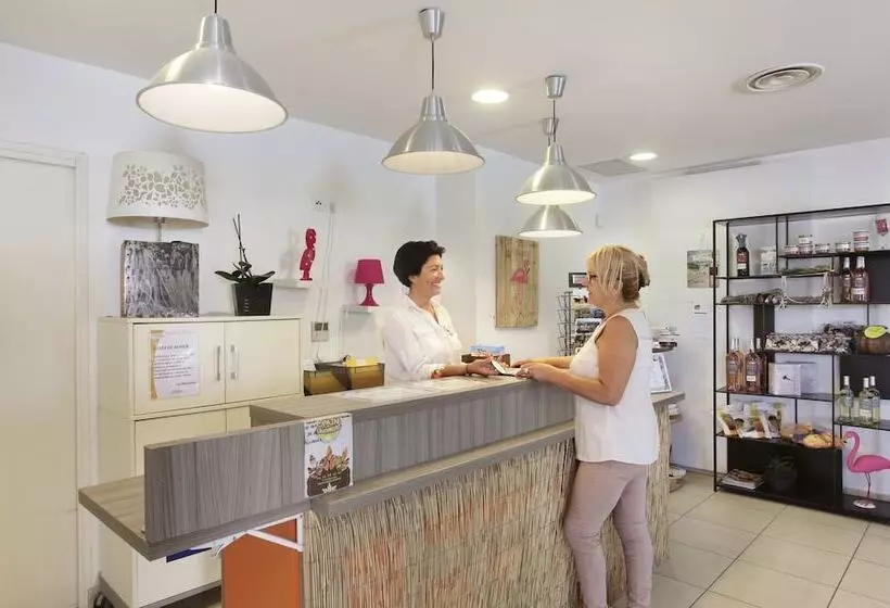 ホテル Residence Odalys Le Mas Des Flamants