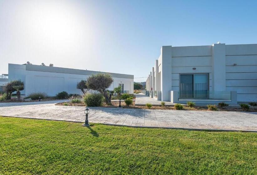 فندق Royal Bay Suites