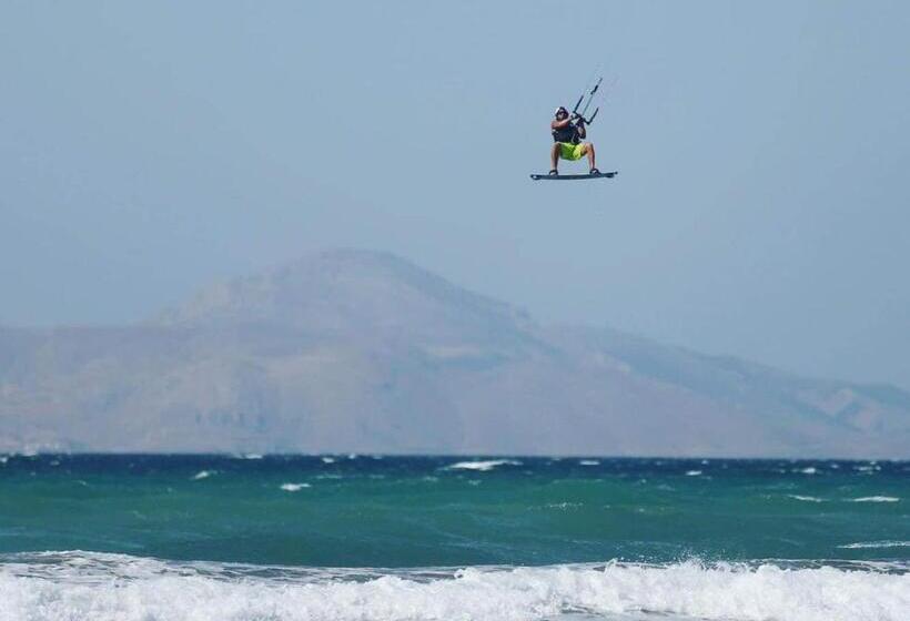 فندق Royal Bay Suites