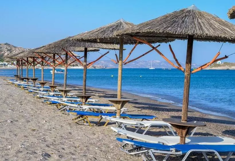 Hotelli Royal Bay Suites