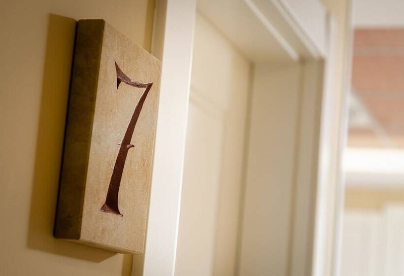 فندق Salamanca Luxury Plaza