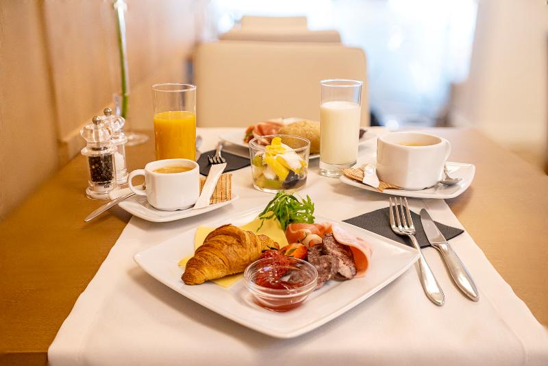 ホテル The Place   Adults Only