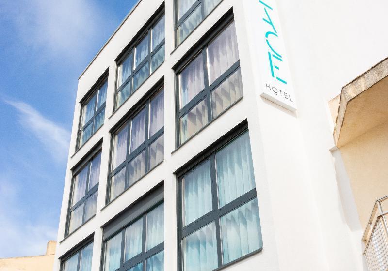 ホテル The Place   Adults Only