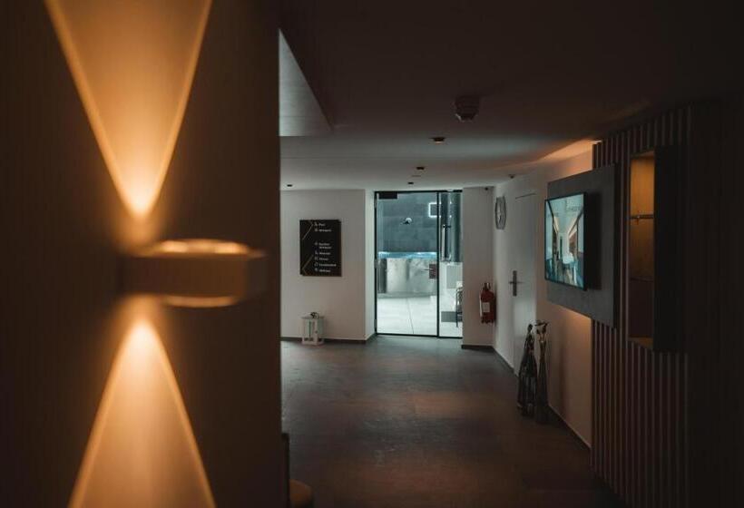 فندق Zermatt Budget Rooms