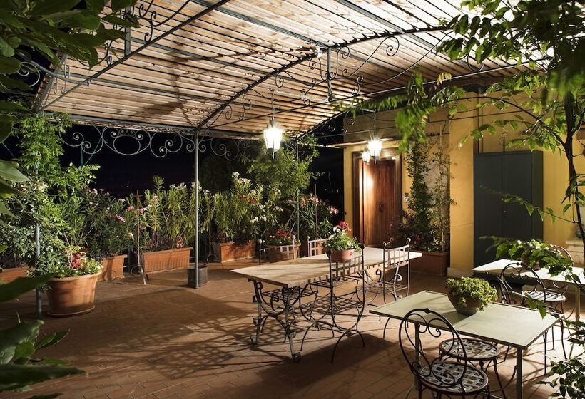 پانسیون Corte Rosantico