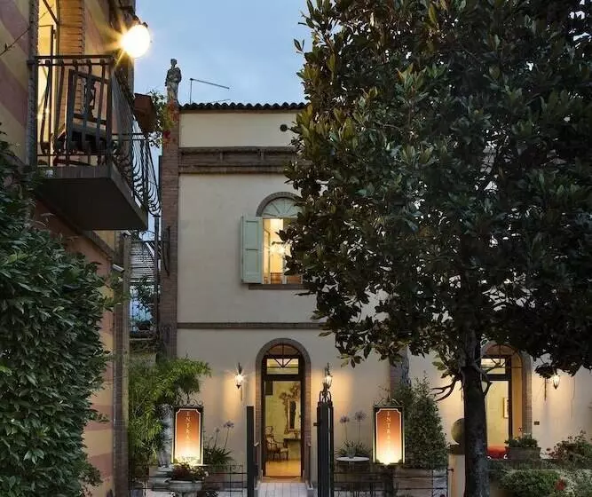 ペンション Corte Rosantico