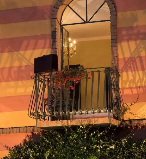 ペンション Corte Rosantico