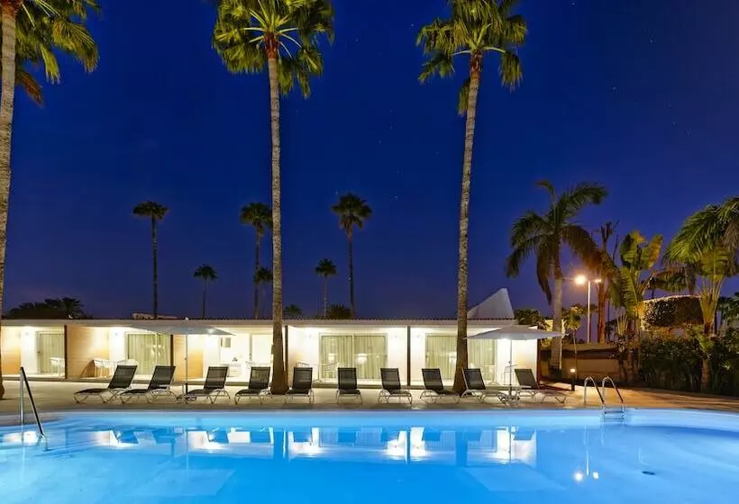 Sanom Beach Resort - Adults Only