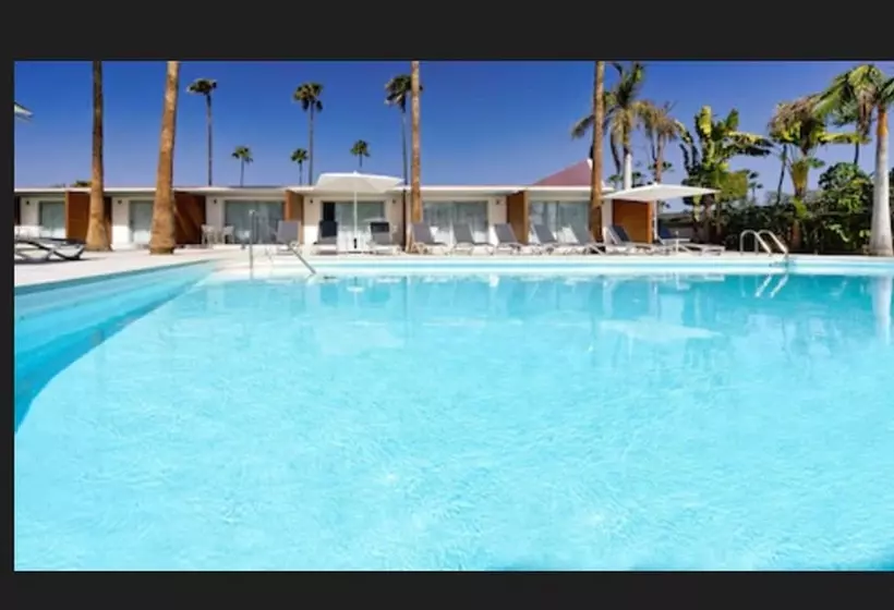 Sanom Beach Resort - Adults Only