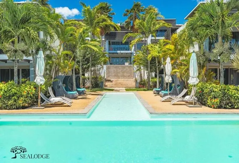 Kanope Bay   Holiday Beachfront Apartments