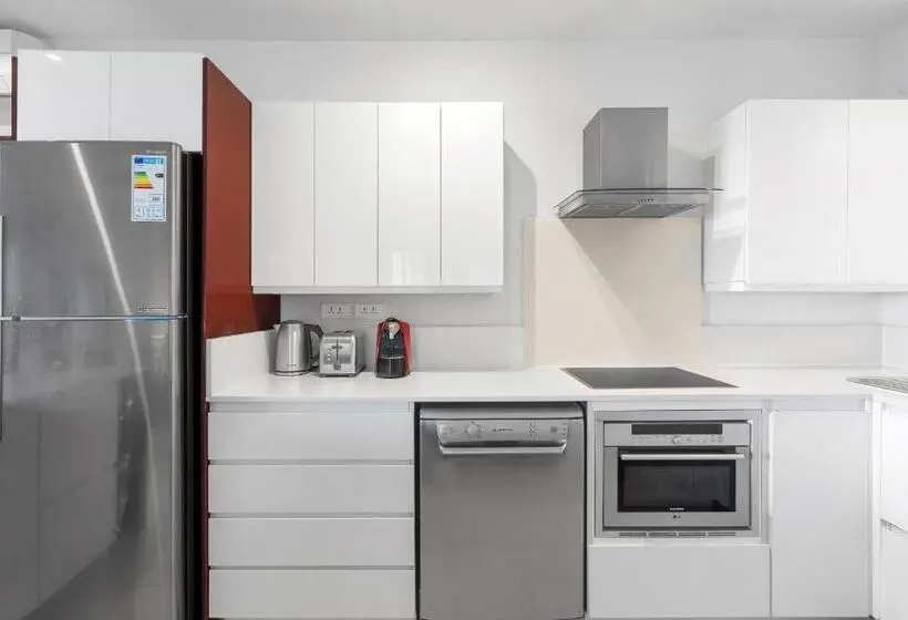 Kanope Bay   Holiday Beachfront Apartments