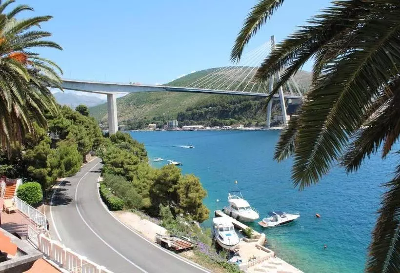 Hotel Apartments Lozica