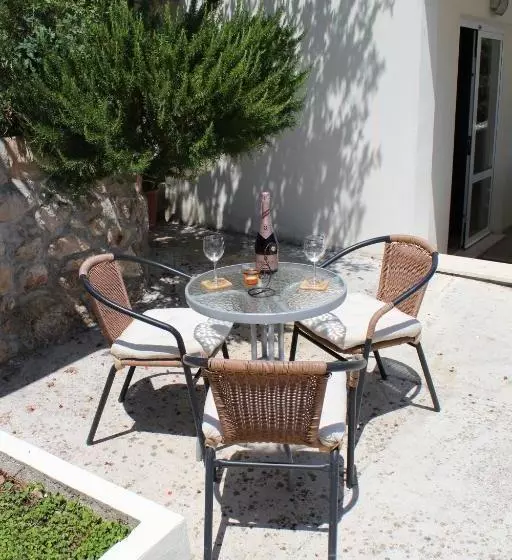 Hotel Apartments Lozica