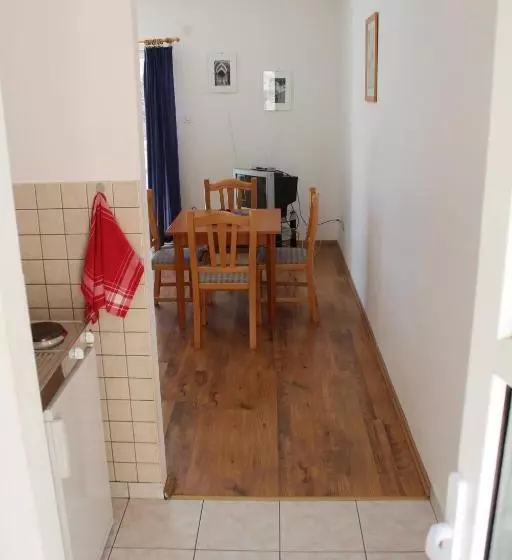 Hotel Apartments Lozica