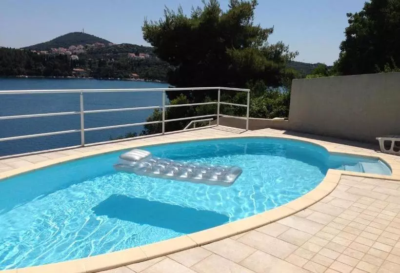 Hotel Apartments Lozica