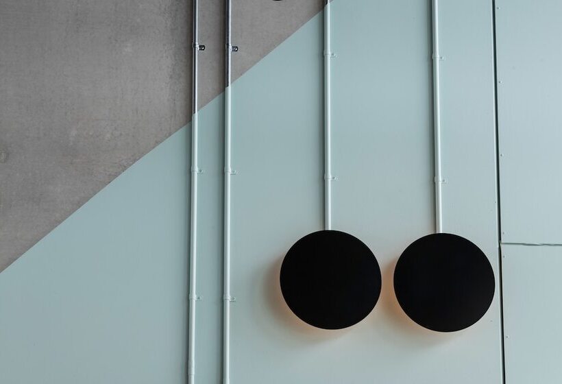 בית מלון כפרי Atura Adelaide Airport