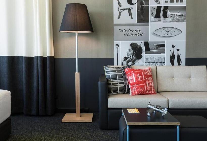 בית מלון כפרי Atura Adelaide Airport