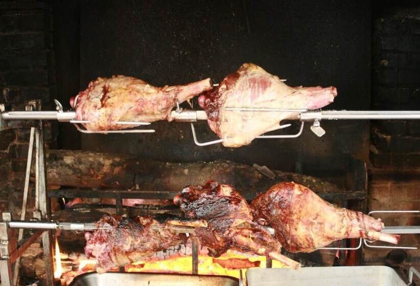 בית מלון כפרי Logis Hôtel Auberge De L Espinouse