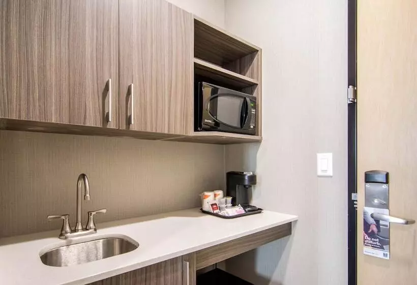 ホテル Comfort Inn & Suites