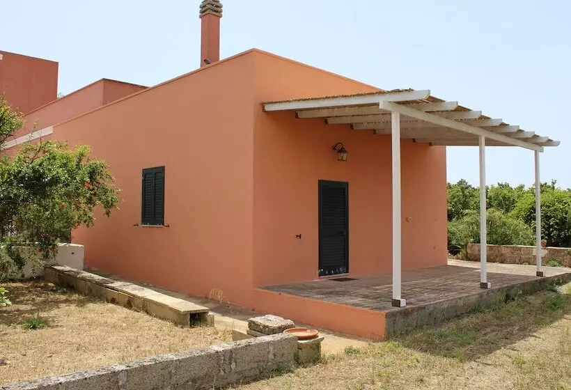 ホテル Dimora Li Cuti B&b