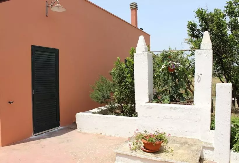 ホテル Dimora Li Cuti B&b