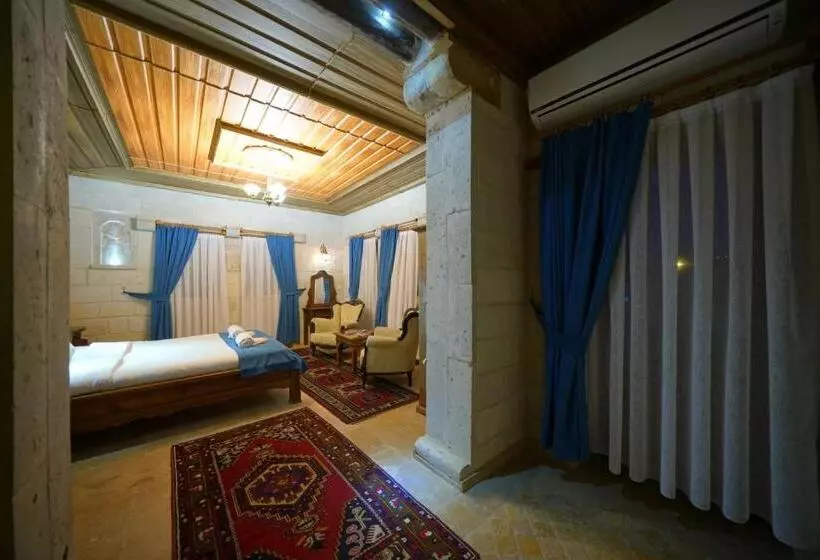 هتل Shoestring Stone House
