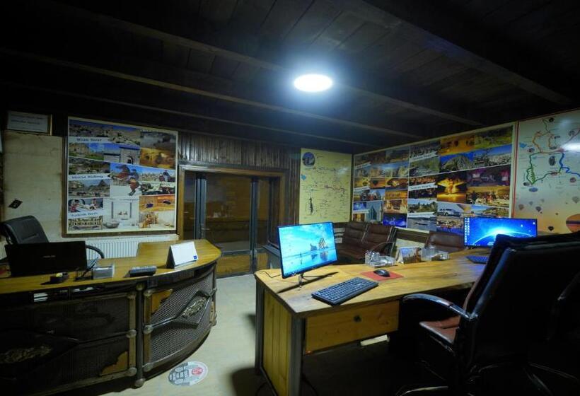 酒店 Shoestring Stone House