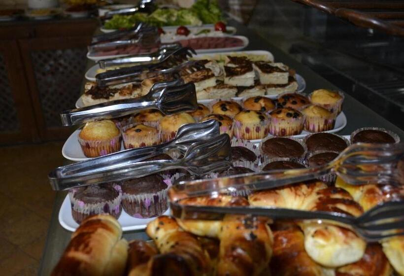 酒店 Shoestring Stone House