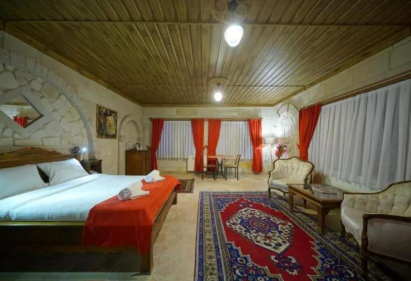 هتل Shoestring Stone House