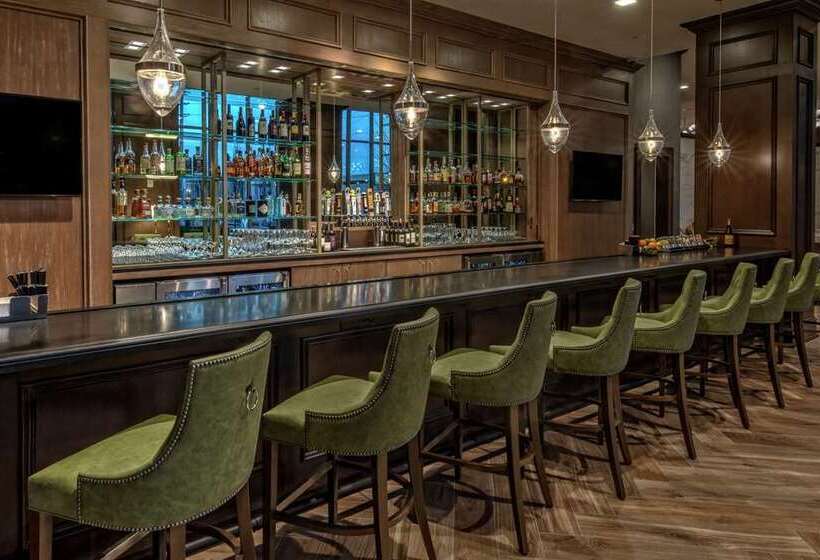 فندق Hilton Nashville Green Hills