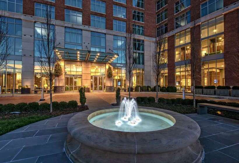 فندق Hilton Nashville Green Hills