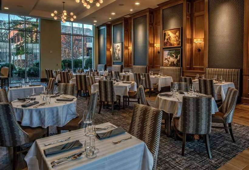 فندق Hilton Nashville Green Hills