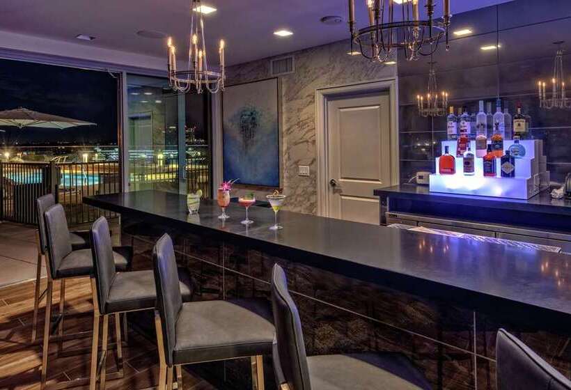 فندق Hilton Nashville Green Hills