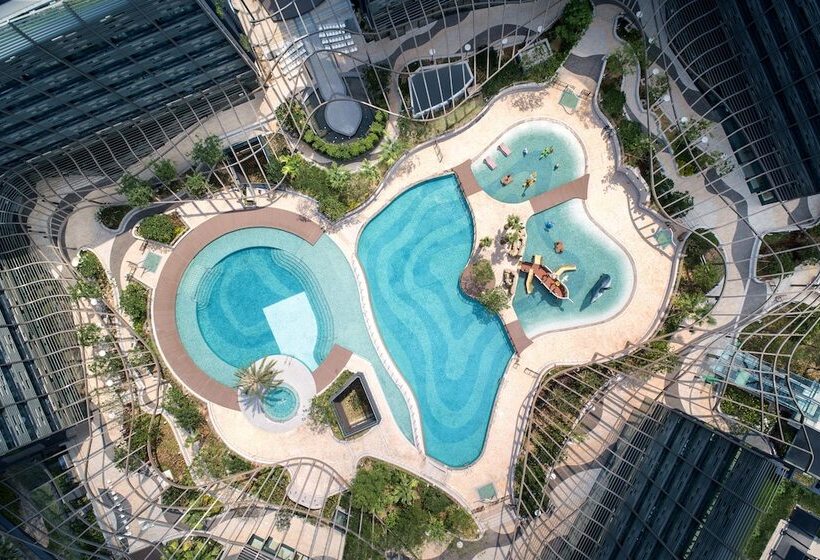 هتل Hong Kong Ocean Park Marriott