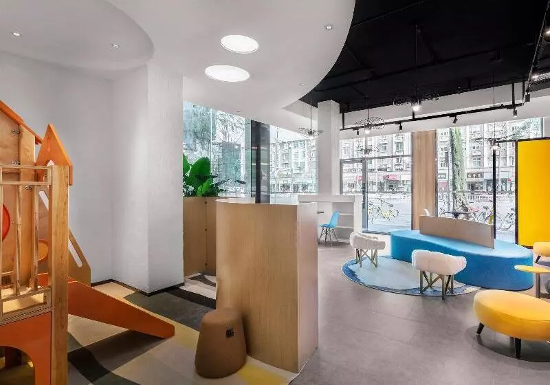ホテル Ibis Styles Chengdu Chunxi Taikoo Li