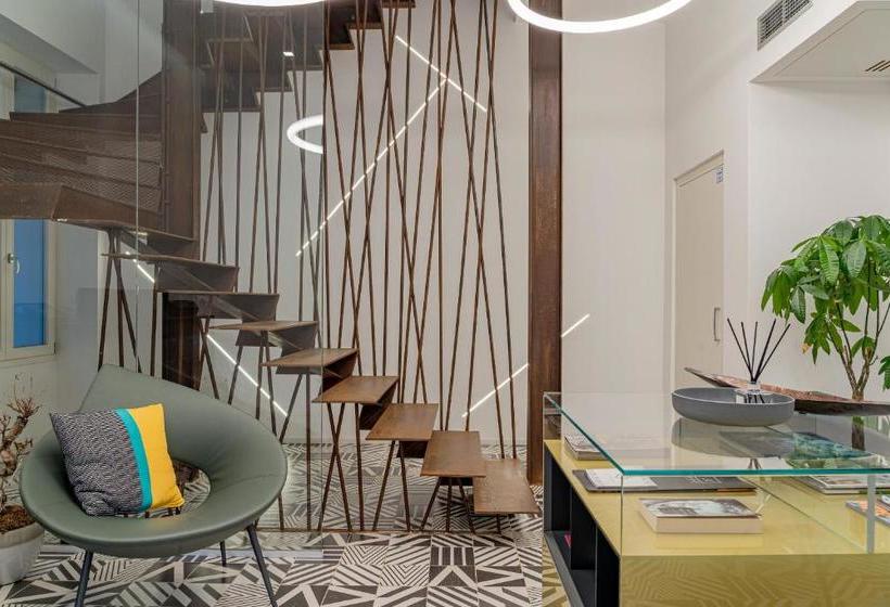 Wallure   Tickled Hotel & Wellness