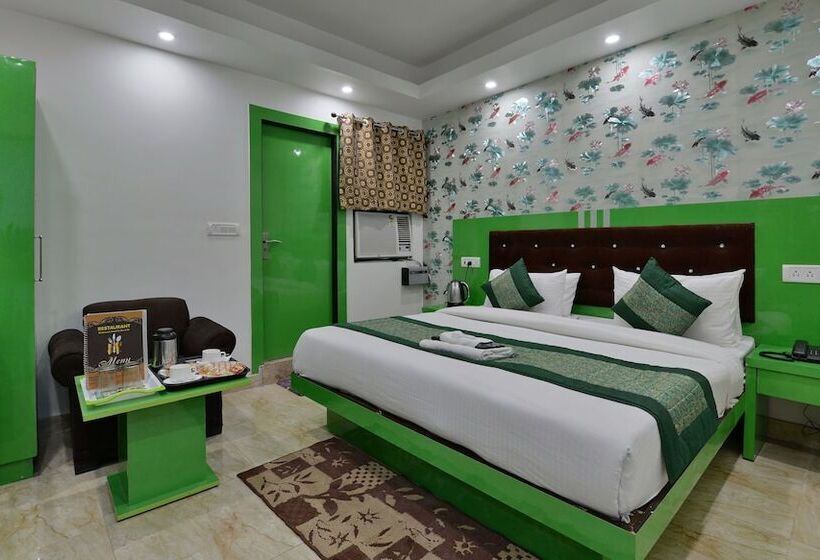 בית מלון כפרי Noida International