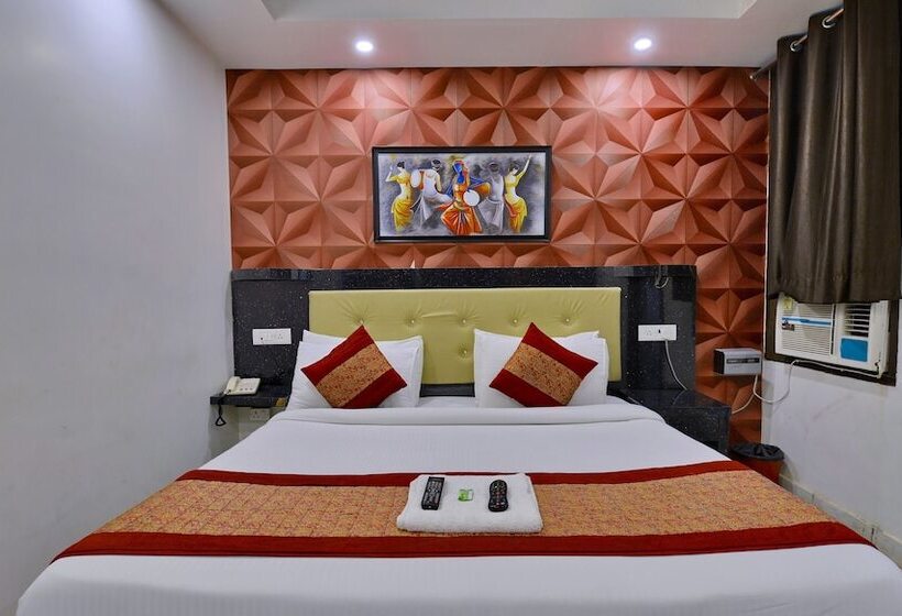 בית מלון כפרי Noida International