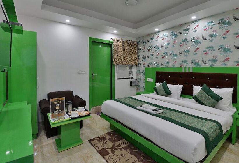 בית מלון כפרי Noida International