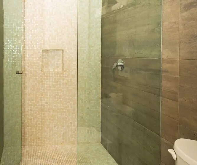 هتل Zendero Tulum & Free Beach Club